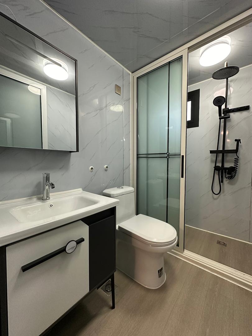 Intérieur container industriel